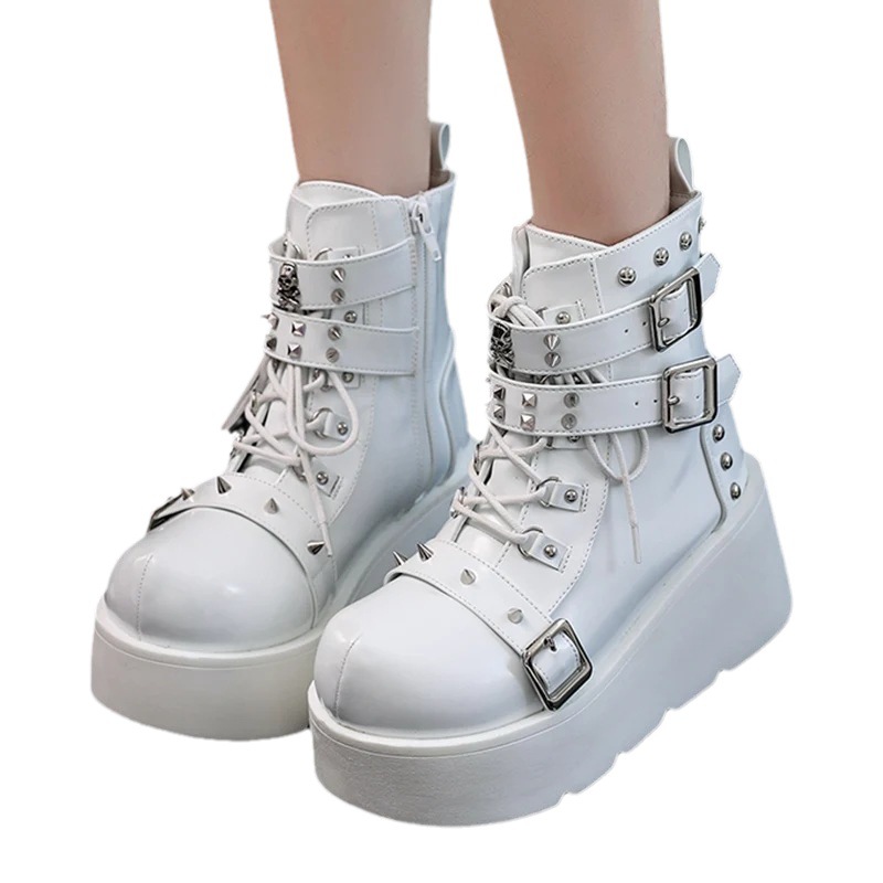 Metal Chain Patent Leather Pun - Motorcycle Chain recension och pris